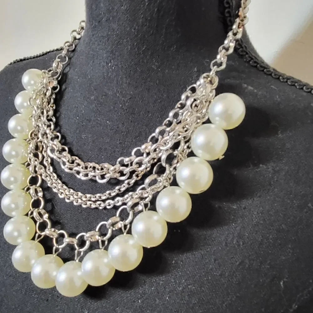 Large Stone Pearl Necklace